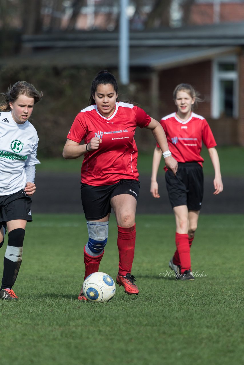 Bild 85 - C-Juniorinnen Kieler MTV -  MTSV POlympia Neumuenster : Ergebnis: 1:0